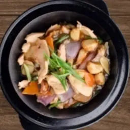 Peeled Garlic Chicken